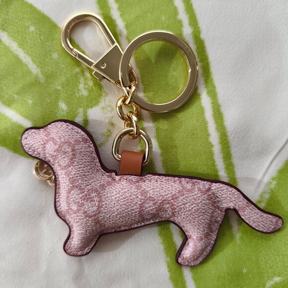Gucci Pink Dog-Shaped Bag Charm - Picture 3 of 5